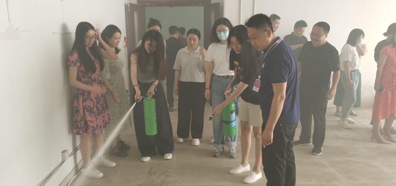 山东省互联网传媒集团开展消防安全培训和救援演练活动筑牢安全“防火墙”(图7)