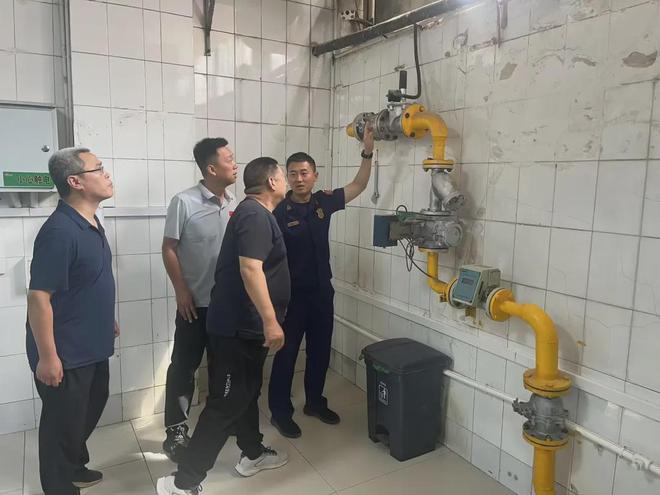 筑起安全“防火墙”晋中多地开展中考消防安全检查(图3)