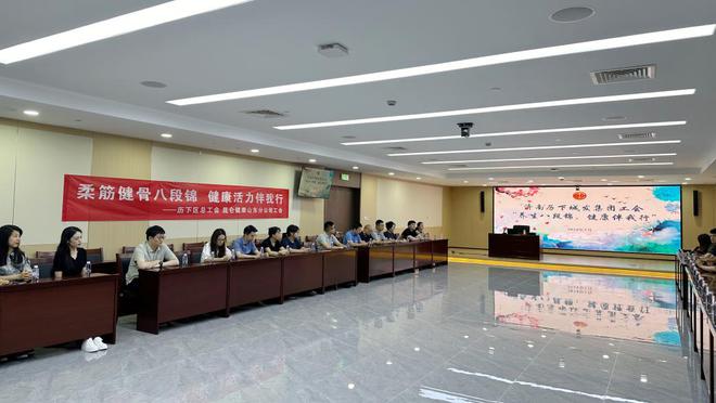 消防演练筑牢安全防火墙公益讲座普及健康知识昆仑健康保险山东分公司“78全国保险公众宣传日”活动圆满收官(图4)