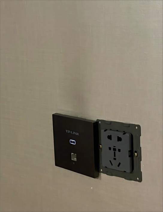 大户型全屋WiFi方案最优解怎么做700块能搞定全屋(图2)