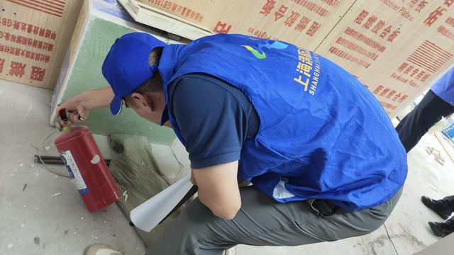 志愿服务热度不减全力筑牢高温天气“防火墙”(图1)
