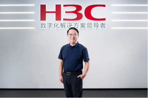 视界探新｜“算力x联接”乘出新型生产力！新华三CR19000集群路由器打通“算力高铁网络”(图5)