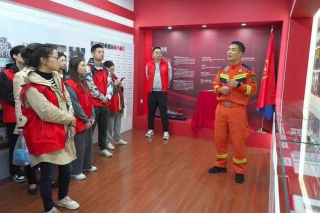 增强全民消防安全意识TA们共筑安全“防火墙”→(图5)