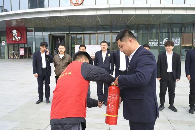 随州消防多措并举筑牢冬季消防安全“防火墙”(图4)