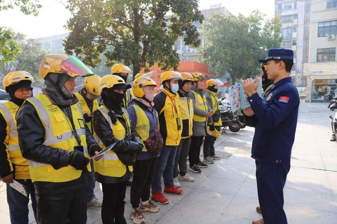 随州消防多措并举筑牢冬季消防安全“防火墙”(图5)