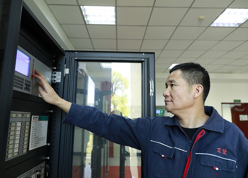 江西中烟广丰卷烟厂：筑牢消防安全“防火墙”(图1)