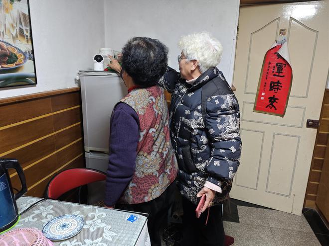 “数字助老服务项目”“电梯阻车系统”……石化街道用“黑科技”筑牢防火墙(图1)