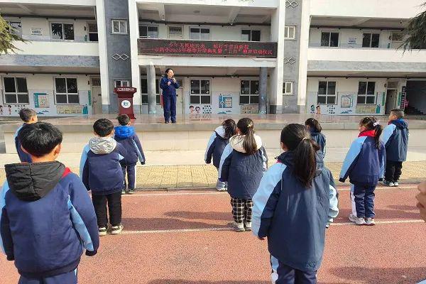 三门峡：护航开学季筑牢校园“防火墙”(图1)