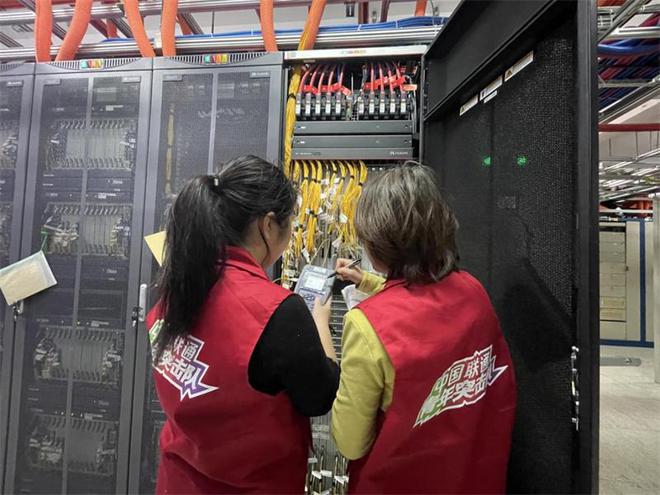 湖北联通青科突击队打造全光品质运力网络(图1)