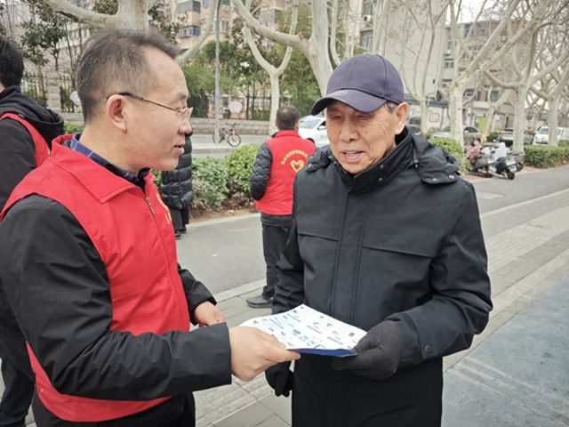 河南移动：暖心服务送上门筑牢反诈“防火墙”(图1)