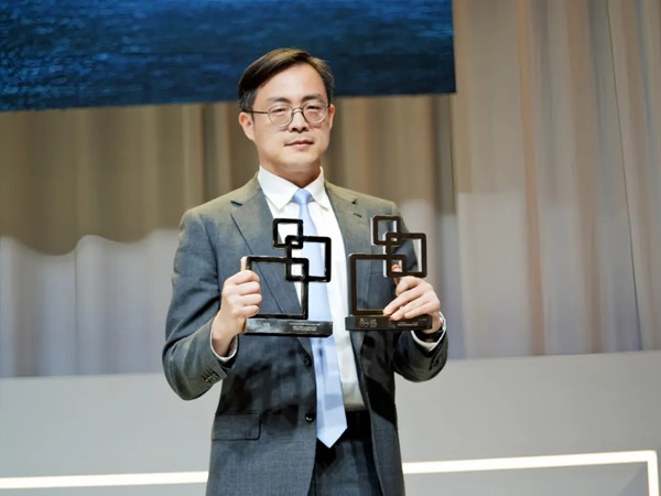 华为核心网自智网络解决方案ICNMaster荣获GSMAGLOMO双奖项(图1)