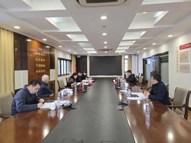 聚焦重点、统筹推进筑牢房管系统安全“防火墙”(图1)