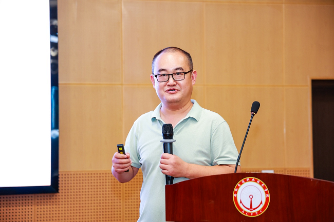 驭光而行数智启新：走进安徽交通职业技术学院F5G-A全光校园研学会成功举办(图5)