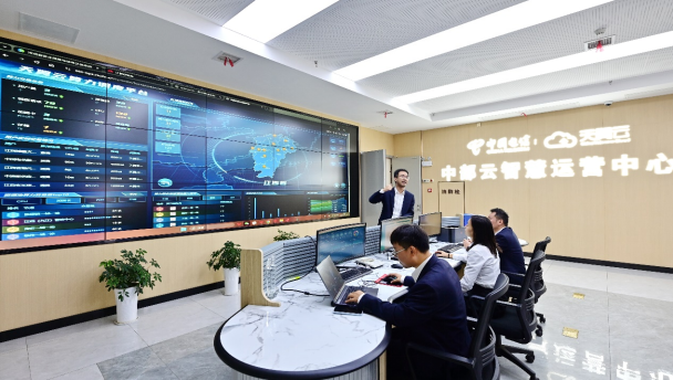 数智江西向新而行｜2025年世界电信日大会媒体探访活动成功举办_通信世界网(图7)