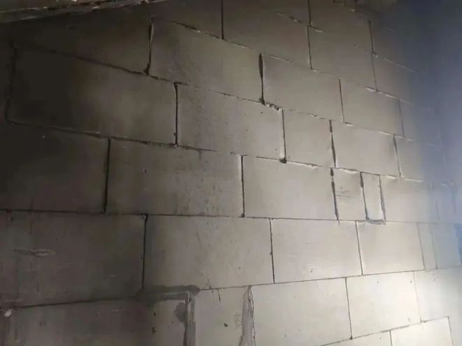 砌堵“防火墙”关键时刻能救命！(图1)