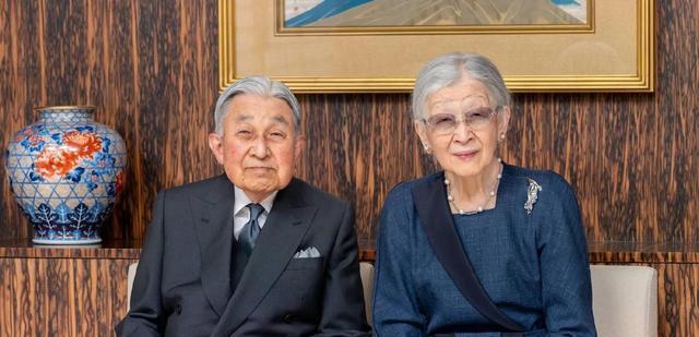 日本世界上唯一没有改朝换代的国家日本人为何不愿推翻天皇？(图4)