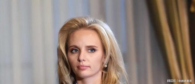 普京也有不如意：被前妻抛弃离婚长女婚姻不顺小女儿惨遭劈腿(图11)