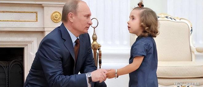 普京也有不如意：被前妻抛弃离婚长女婚姻不顺小女儿惨遭劈腿(图3)