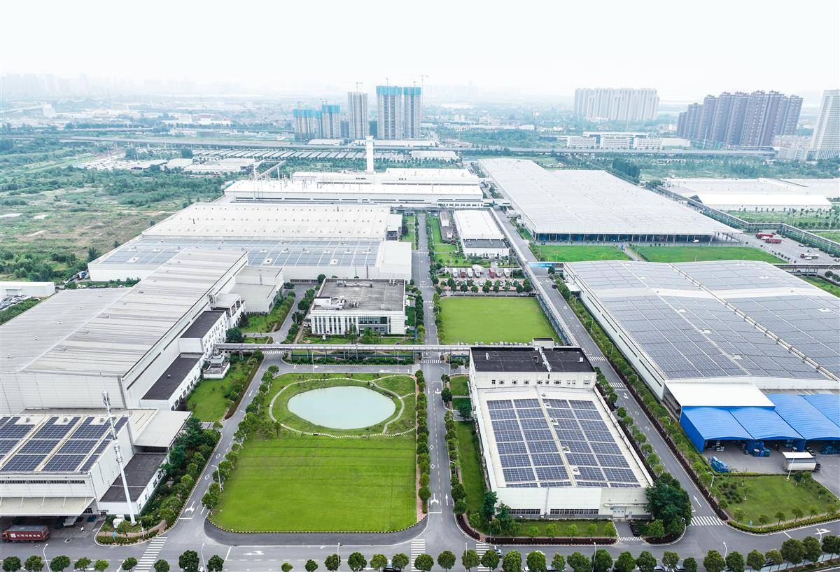 07489敲钟！央国企高端新能源汽车第一股来了(图4)